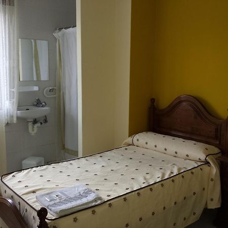 Hostal Atila Ricobayo Esterno foto