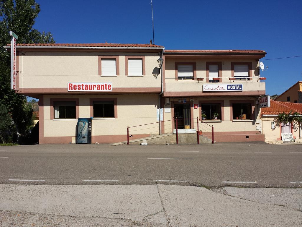 Hostal Atila Ricobayo Esterno foto